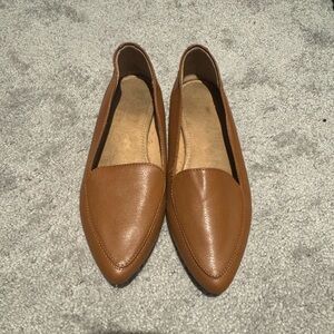 Old Navy Tan Women's Flats